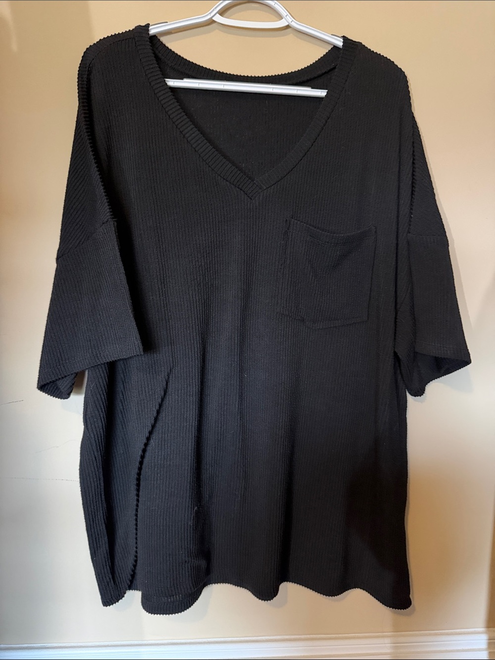 Amazon Black Short Sleeve V-Neck Pocket Tee